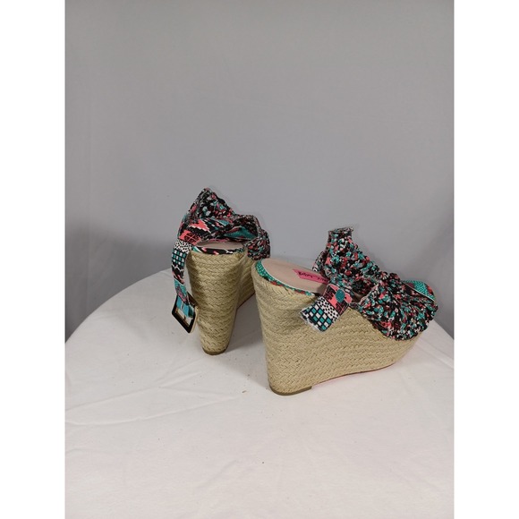 Betsey Johnson Shoes‎ Womens Size 8.5 Aztec Multi Becky Wedge Platform Sandals - Picture 5 of 10